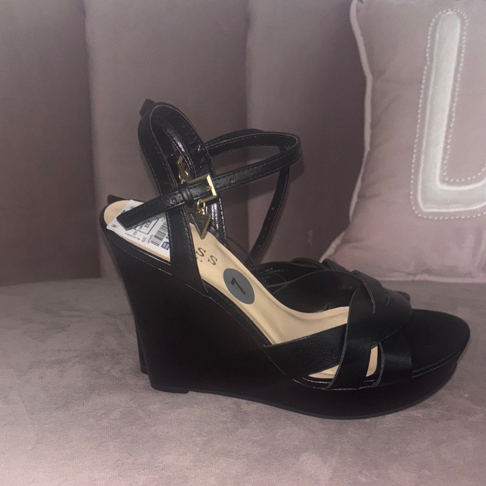 Guess Maylee Wedge Sandals Platform